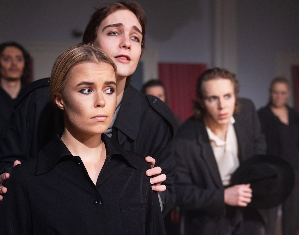 Sivun valokuvat © Mikko Vattulainen Sivun valokuvat © Mikko Vattulainen